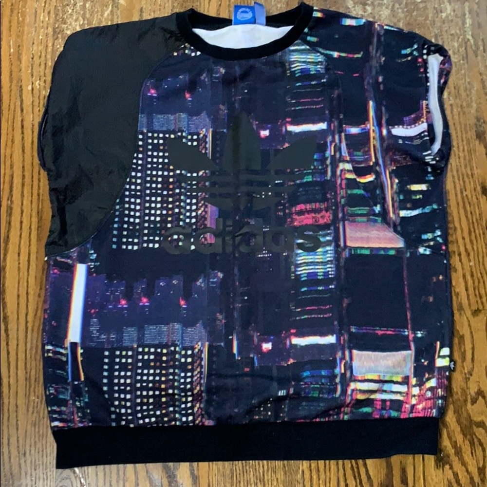 Retro Adidas Top